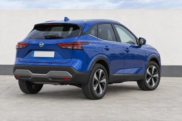 Nissan Qashqai Magnetic Blue, traseira a três quartos