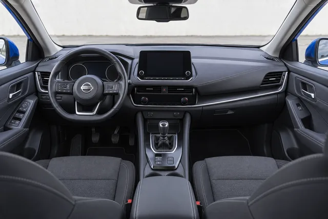 Nissan Qashqai Magnetic Blue, tablier