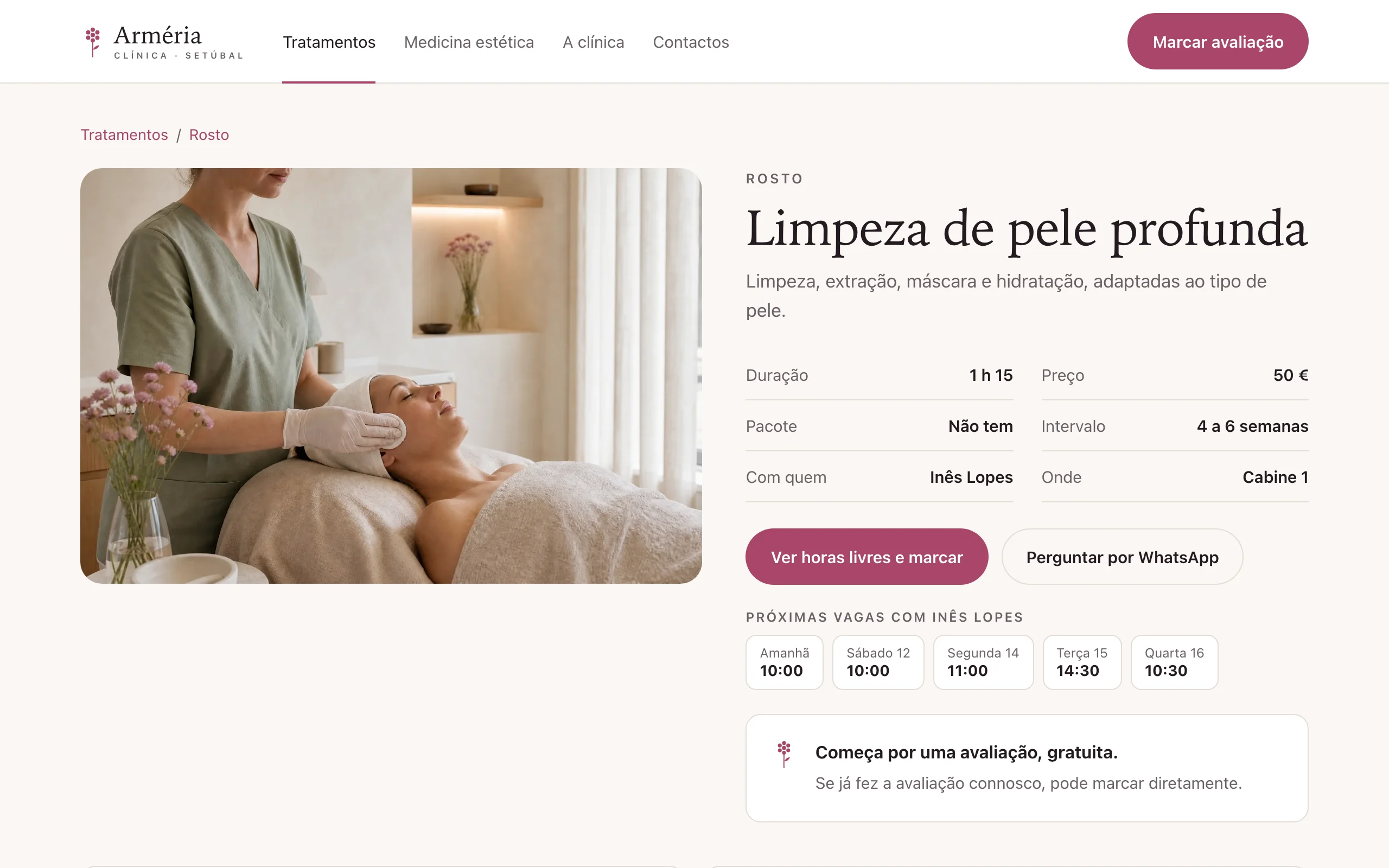 Captura da ficha da limpeza de pele profunda na clínica de demonstração, com duração, preço, esteticista e próximas vagas.