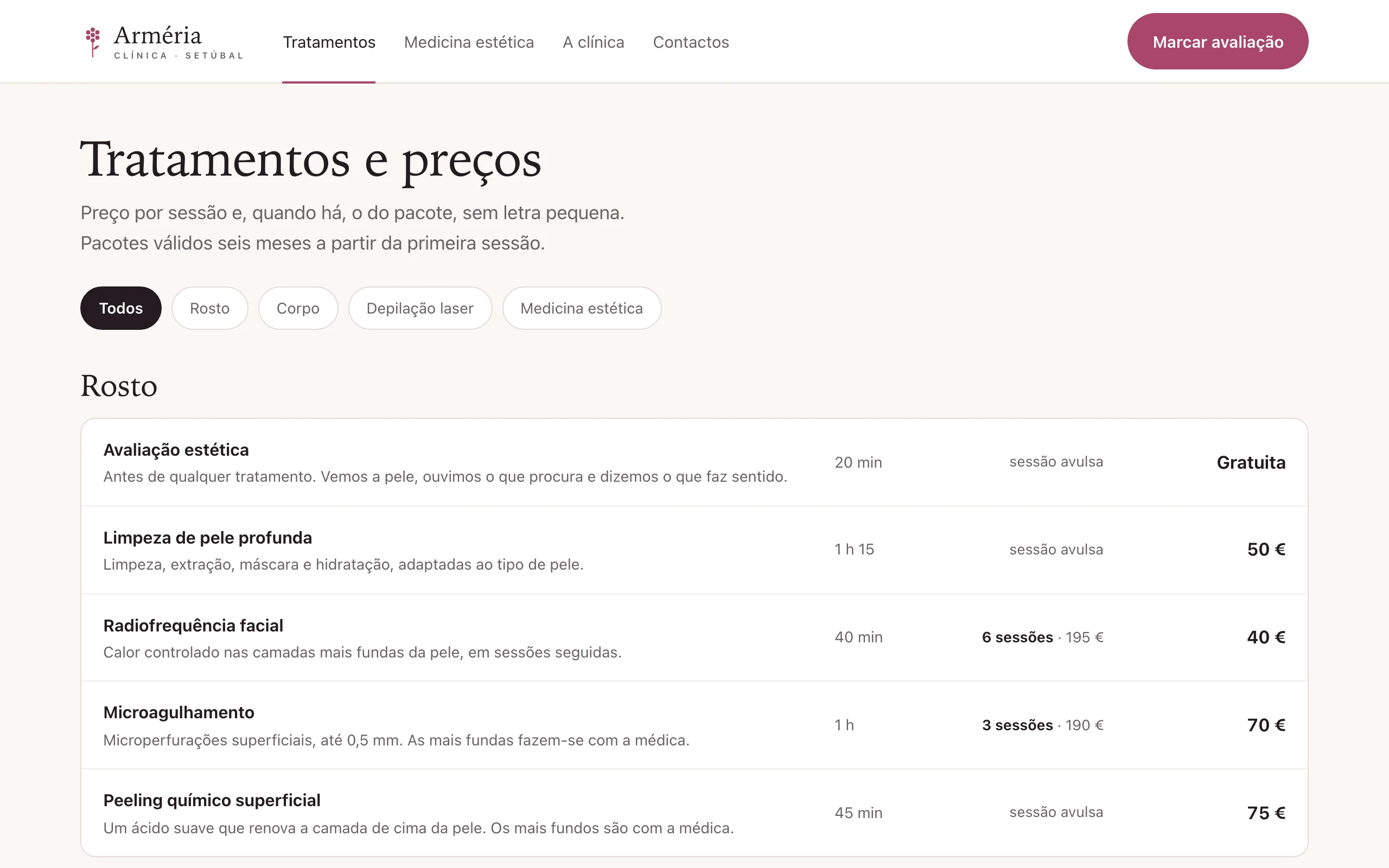 Captura da tabela de tratamentos e preços da clínica de demonstração, organizada por rosto, corpo, depilação laser e medicina estética.