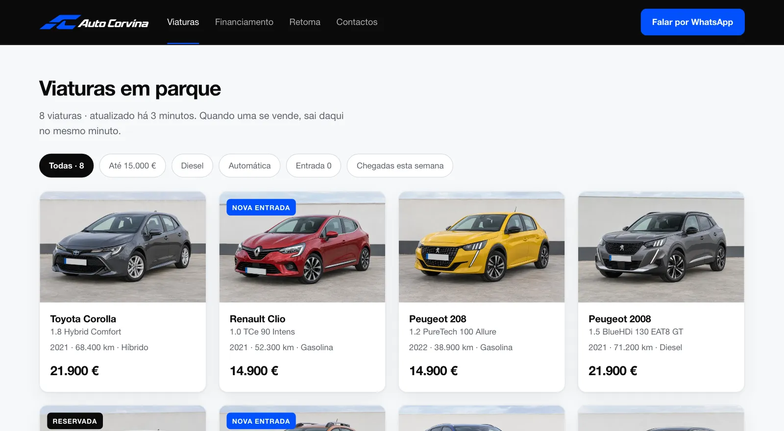 Página de um stand automóvel com a lista de carros, filtros por preço e combustível, e botão para falar sobre cada carro